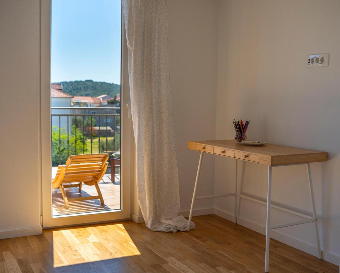 Charming Tale Apartments Modun19 Pirovac Bagian luar foto