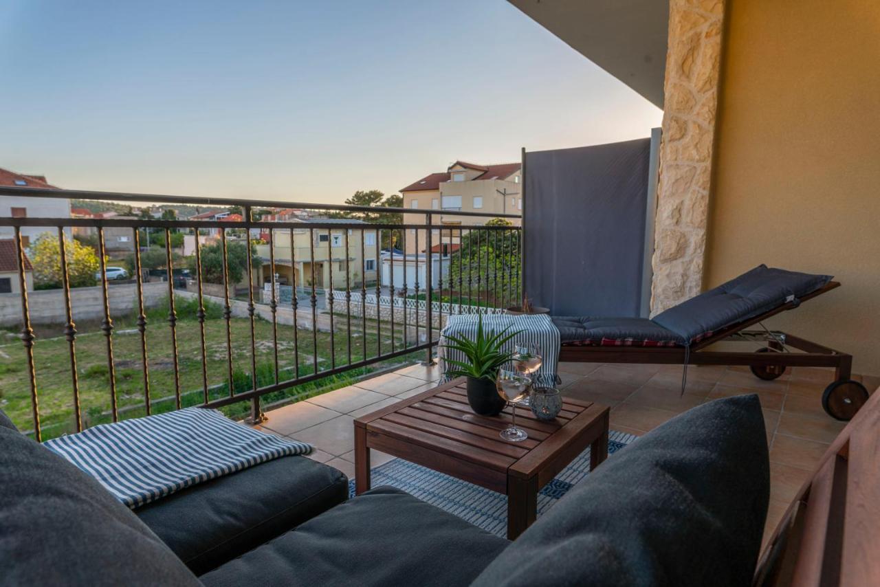 Charming Tale Apartments Modun19 Pirovac Bagian luar foto