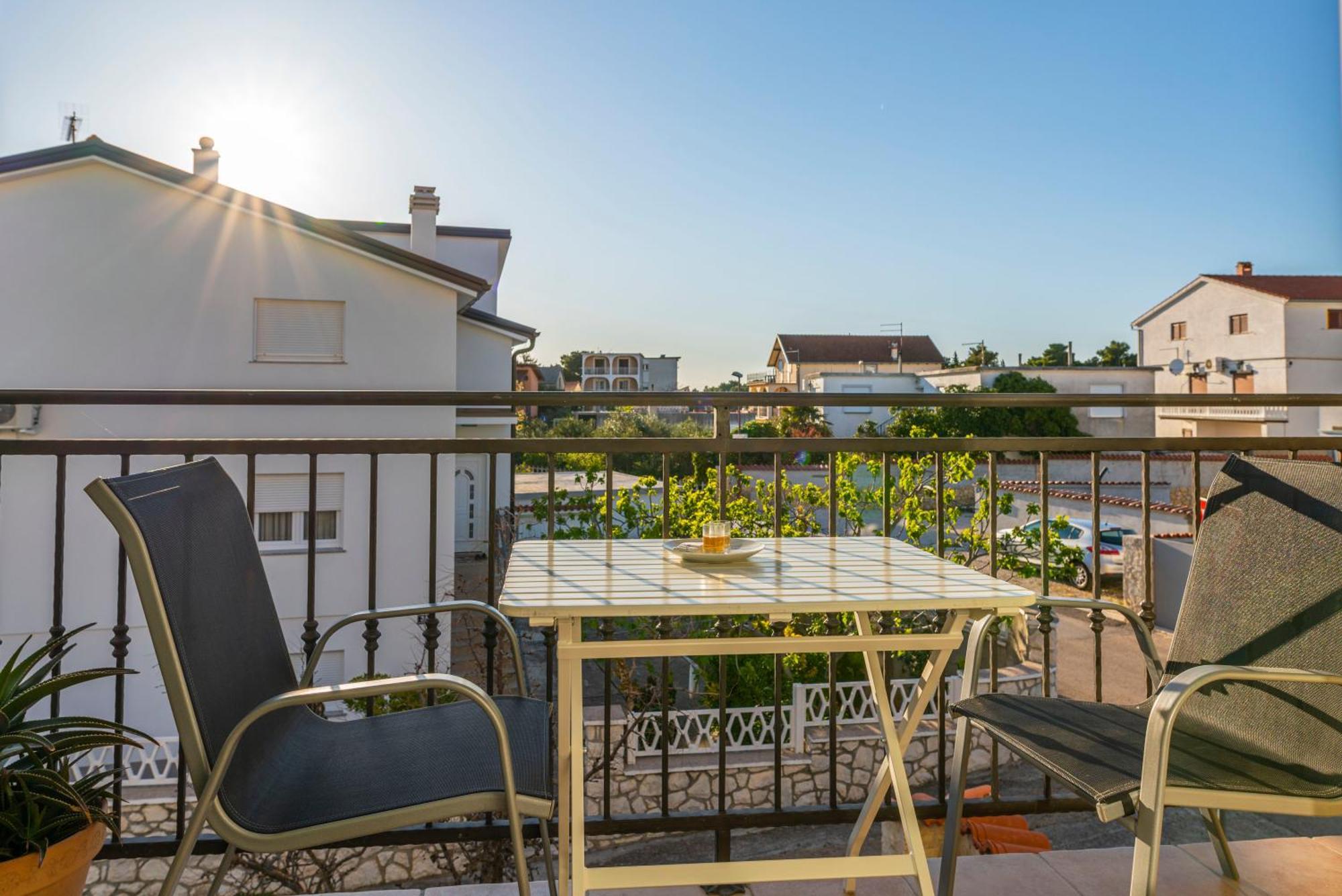 Charming Tale Apartments Modun19 Pirovac Ruang foto